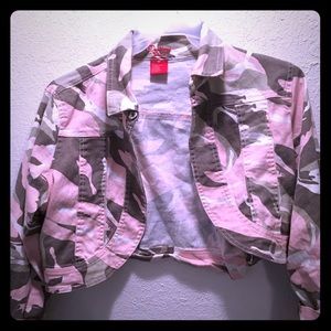 Destiny Jeans pink camouflage jacket. Size 2x